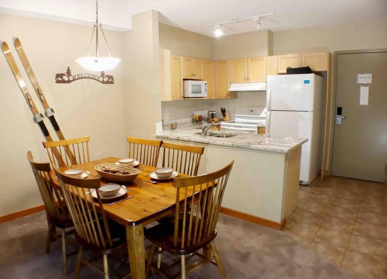 WOLF LODGE CANMORE: SHORT TERM ACCOMMODATION RENTALS